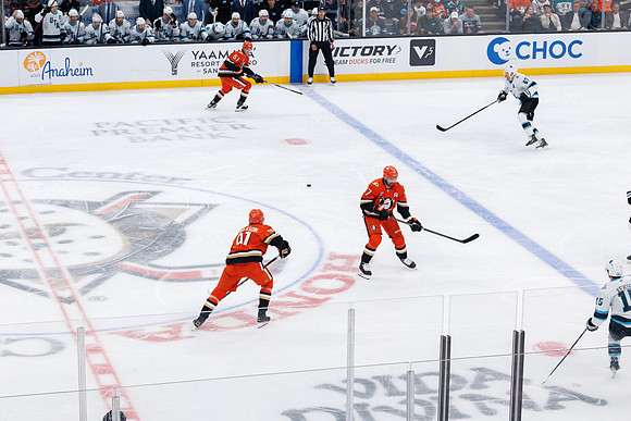 101624_ANAHEIM_DUCKS_0354