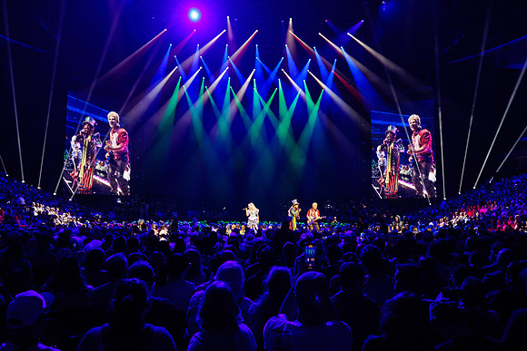 081024_HONDA_CENTER_0050