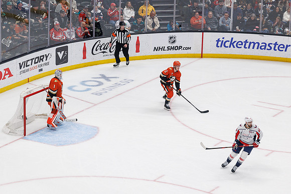 031125_ANAHEIM_DUCKS_1570