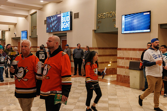 101624_ANAHEIM_DUCKS_0188