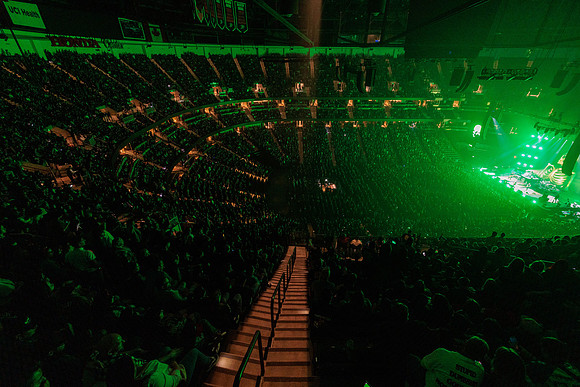 060124_HONDA_CENTER_0822