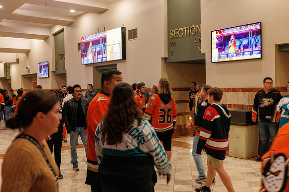 101624_ANAHEIM_DUCKS_0194