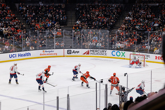 031125_ANAHEIM_DUCKS_1034