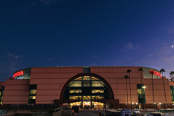 100524_HONDA_CENTER_0047