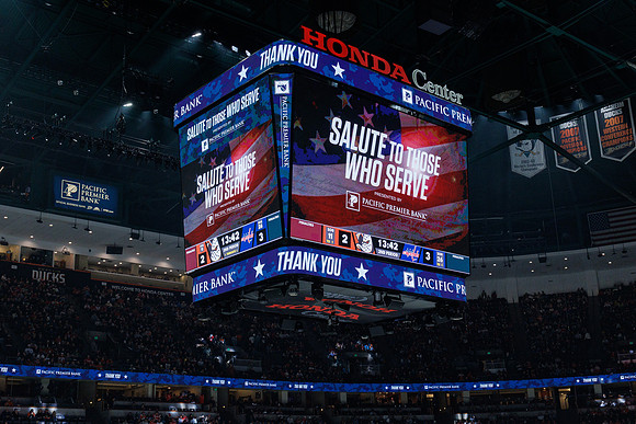 031125_ANAHEIM_DUCKS_1246