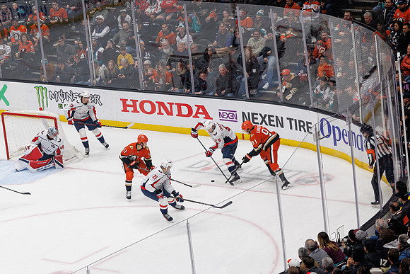 031125_ANAHEIM_DUCKS_1559