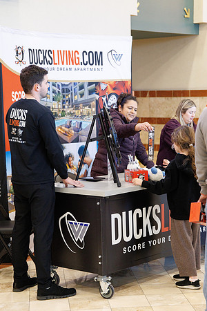 031125_ANAHEIM_DUCKS_0721