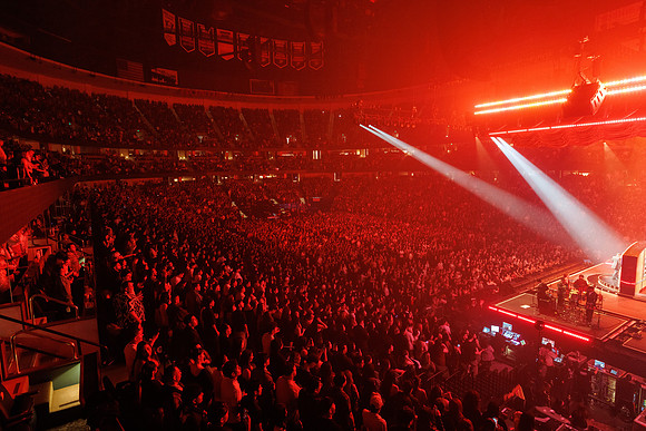 050125_HONDA_CENTER_100