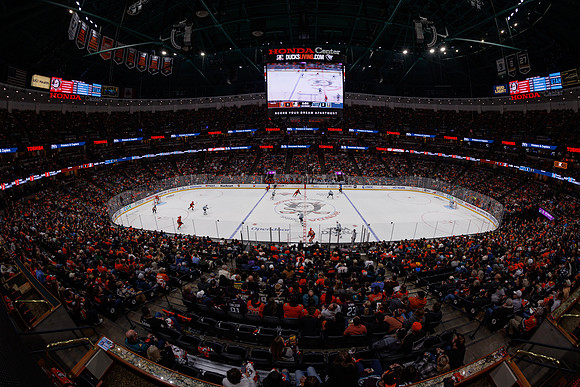101624_ANAHEIM_DUCKS_0960