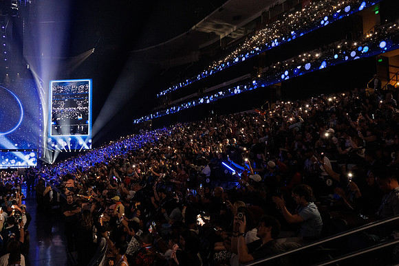080924_HONDA_CENTER_0037