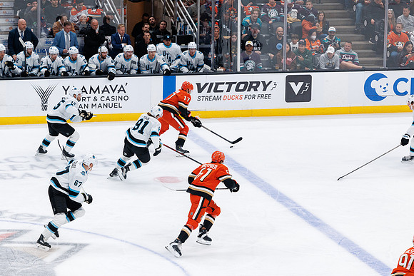 101624_ANAHEIM_DUCKS_0406