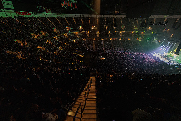 060124_HONDA_CENTER_0815