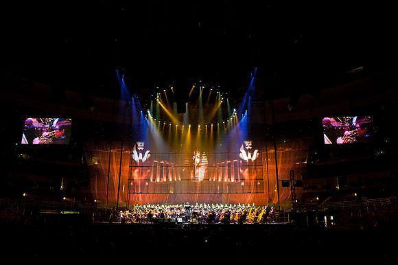 121111_Honda_Center_005
