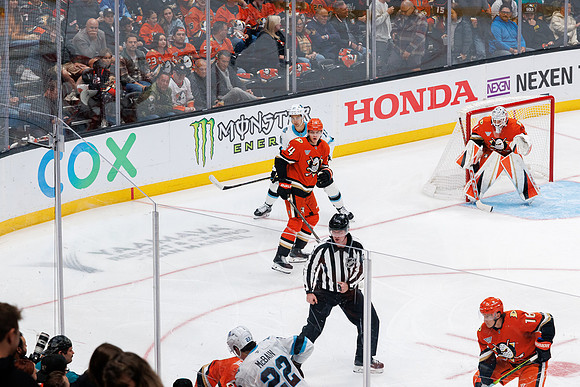 101624_ANAHEIM_DUCKS_0378