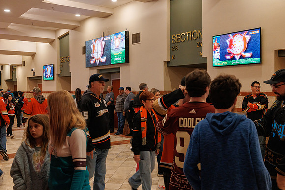 101624_ANAHEIM_DUCKS_0172