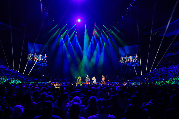 081024_HONDA_CENTER_0069