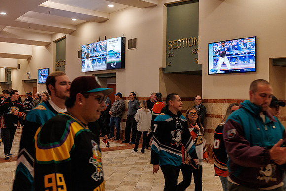101624_ANAHEIM_DUCKS_0105
