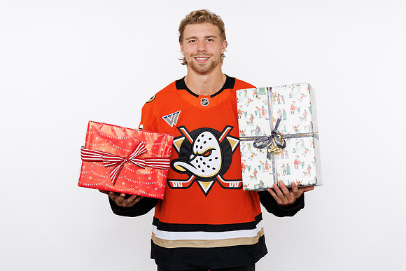 091125_ANAHEIM_DUCKS_050