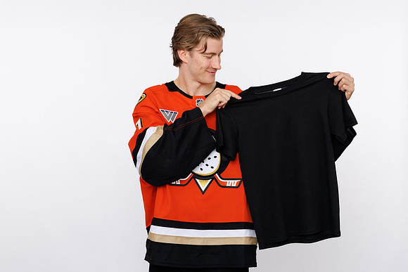 091125_ANAHEIM_DUCKS_111