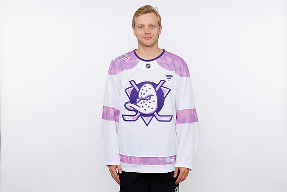 091125_ANAHEIM_DUCKS_296