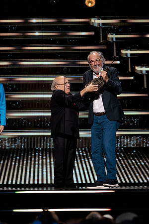 081124_HONDA_CENTER_0196