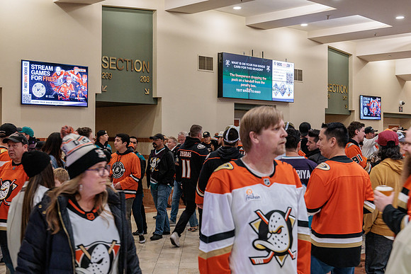 101425_ANAHEIM_DUCKS_077