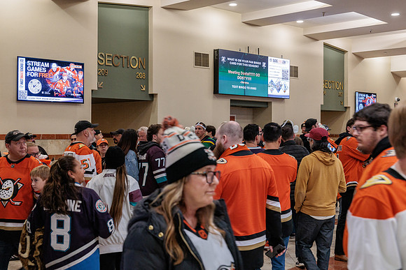 101425_ANAHEIM_DUCKS_078