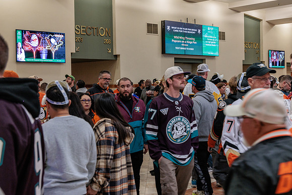 101425_ANAHEIM_DUCKS_090