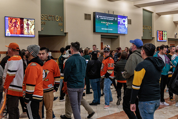 101425_ANAHEIM_DUCKS_094