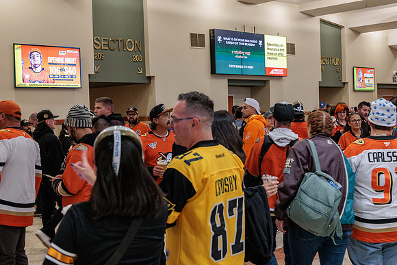 101425_ANAHEIM_DUCKS_097