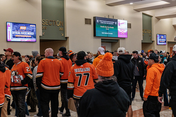 101425_ANAHEIM_DUCKS_103