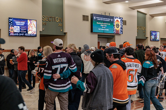 101425_ANAHEIM_DUCKS_111