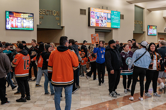 101425_ANAHEIM_DUCKS_175