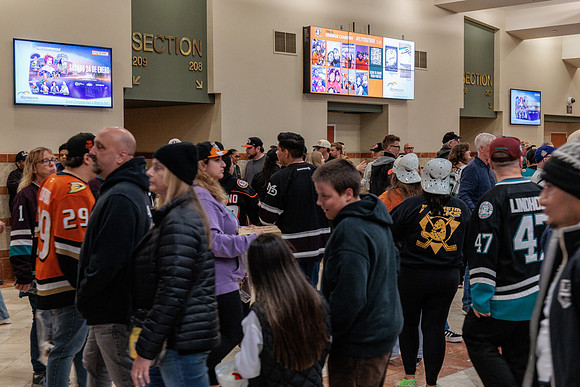 101425_ANAHEIM_DUCKS_204