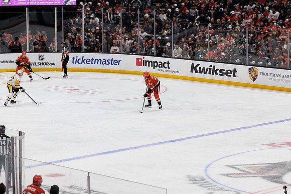 101425_ANAHEIM_DUCKS_313