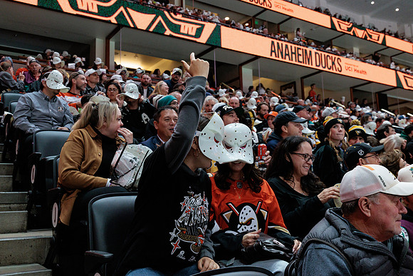 101425_ANAHEIM_DUCKS_420