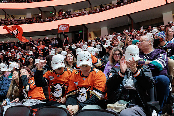 101425_ANAHEIM_DUCKS_424