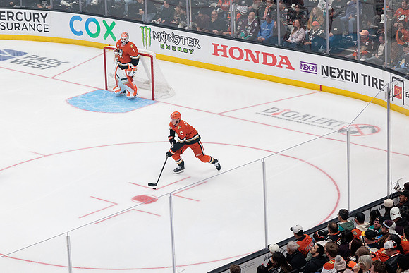 101425_ANAHEIM_DUCKS_542