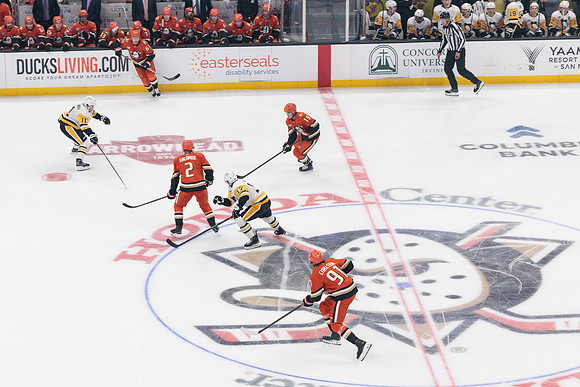 101425_ANAHEIM_DUCKS_549