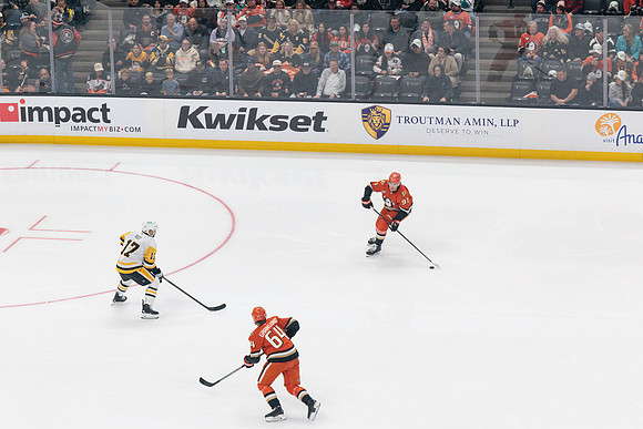 101425_ANAHEIM_DUCKS_562