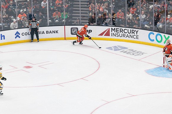 101425_ANAHEIM_DUCKS_576
