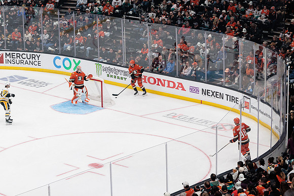 101425_ANAHEIM_DUCKS_580