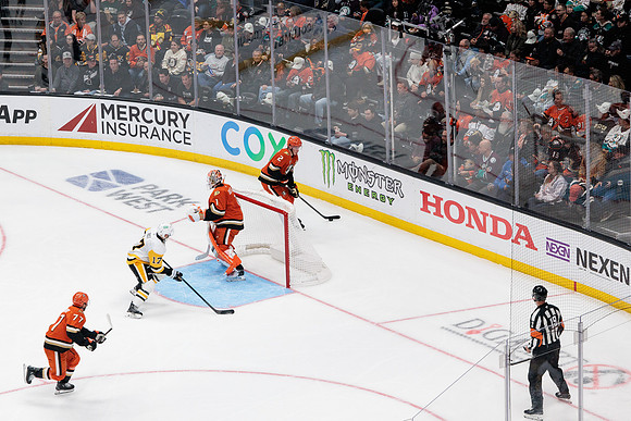 101425_ANAHEIM_DUCKS_622