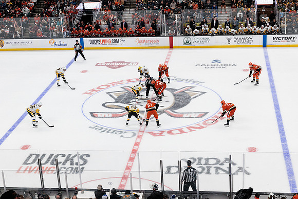101425_ANAHEIM_DUCKS_657