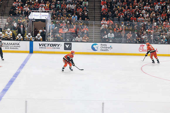 101425_ANAHEIM_DUCKS_806