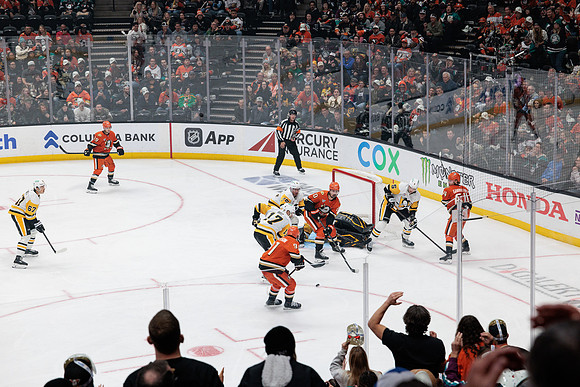 101425_ANAHEIM_DUCKS_811
