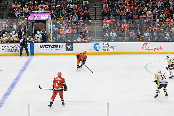101425_ANAHEIM_DUCKS_813