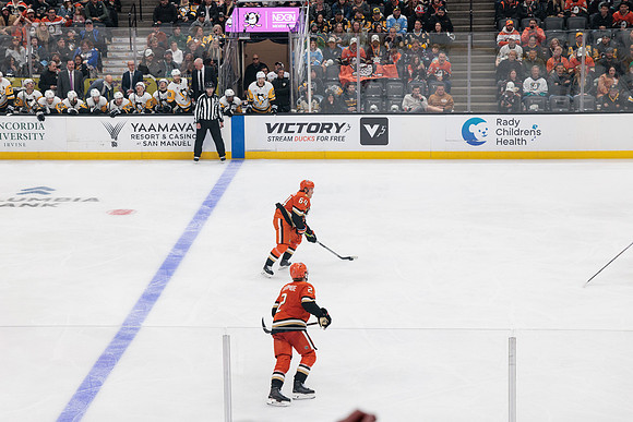 101425_ANAHEIM_DUCKS_815