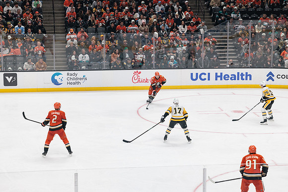 101425_ANAHEIM_DUCKS_819