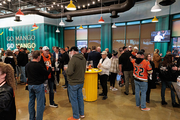 101425_ANAHEIM_DUCKS_001